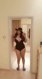 Visit South Africa (All) incall escort Yaya for an hour or two (1 hour ZAR 2000)