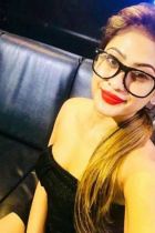 Indian escort Ella wants to meet tonight